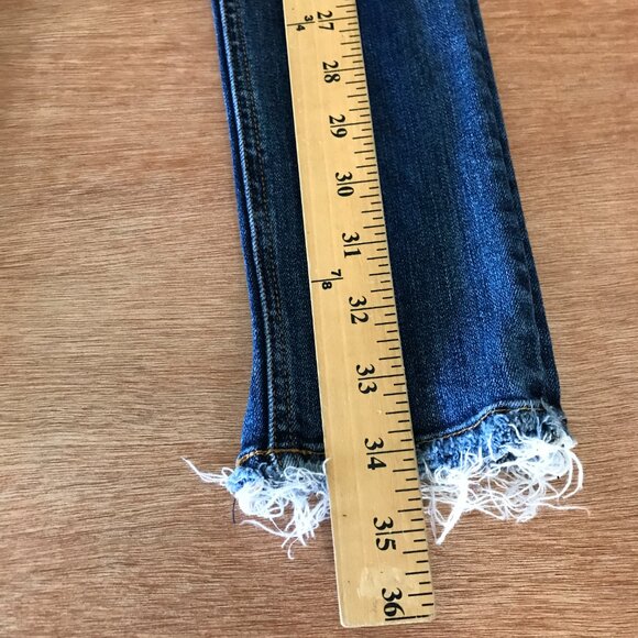 Rag & Bone Skinny Jeans Women 26 Blue Low Rise Distressed Raw Hem Medium Wash - Picture 6 of 13